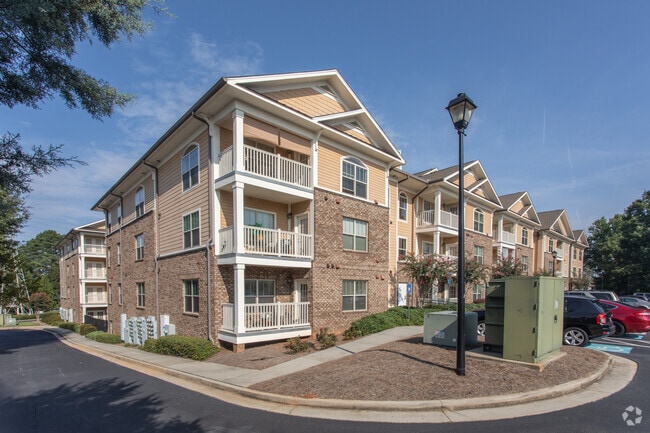 2731 Woodland Ter SE - Galleria Manor Senior