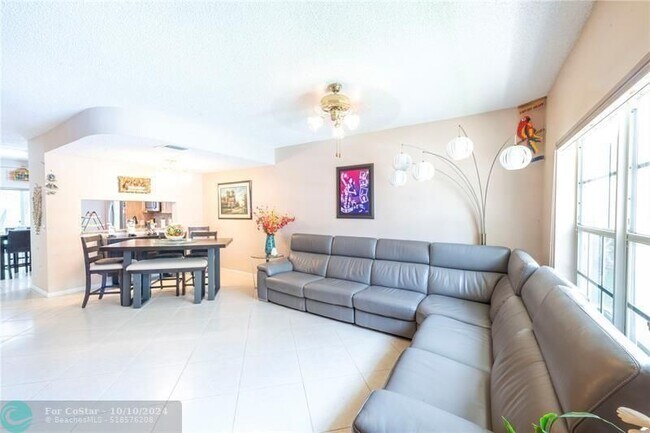 Building Photo - 5701 NW 98th Way