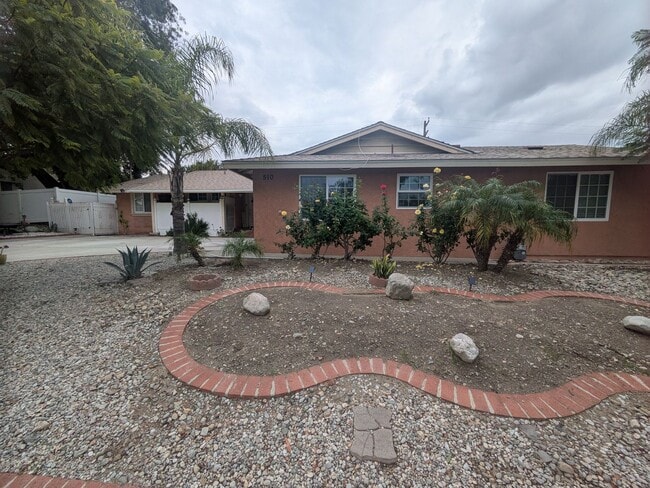 Building Photo - Charming 2/1 bath ADU- in an Ideal Location close to down town Claremont!