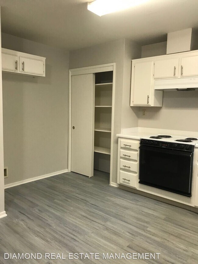 Foto del edificio - 3118 Brookside Dr
