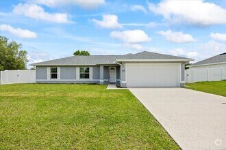 Building Photo - 5887 SW 154th Lane Rd