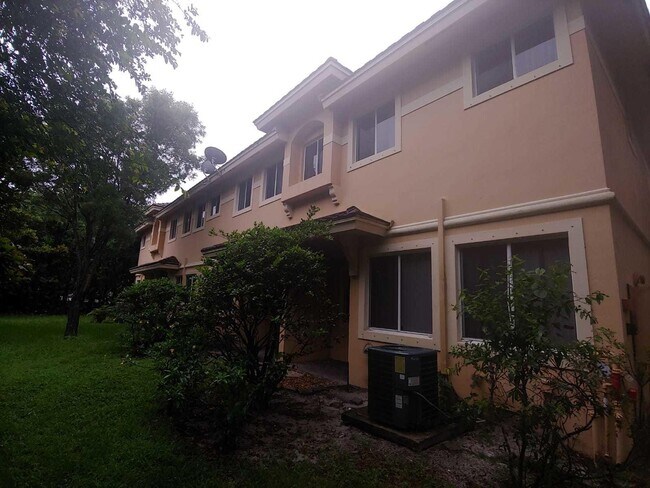 Building Photo - 4262 Coventry Pointe Way