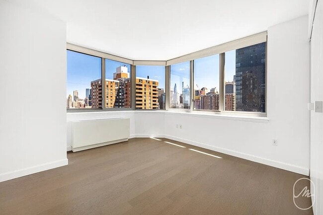 Foto del edificio - 500 W 42nd St