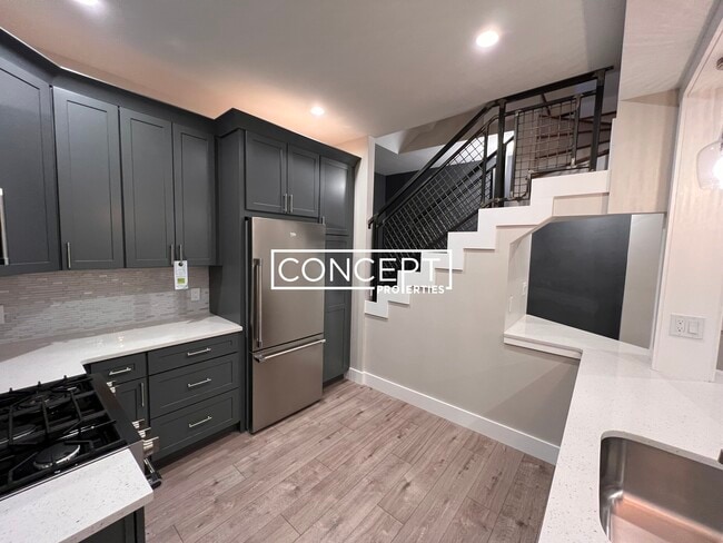 Building Photo - 1759 Commonwealth Ave