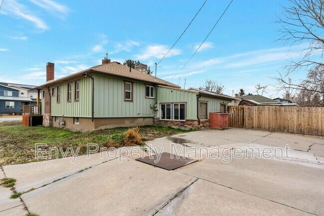 Building Photo - 3478 S 500 E