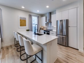 Building Photo - Azola Avery Centre