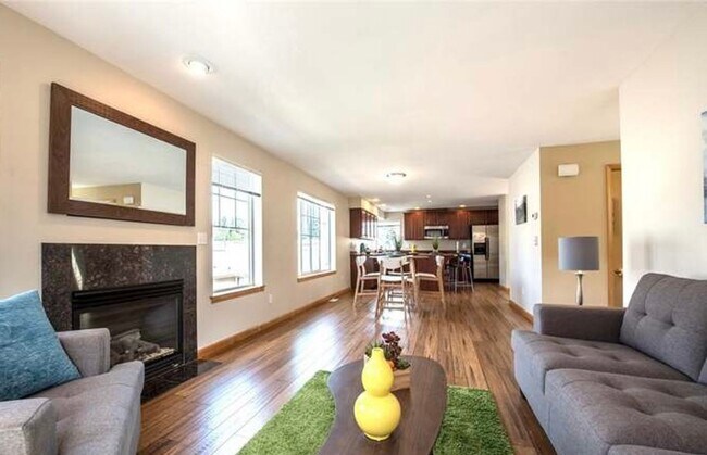 Foto del edificio - Incredible North Seattle Home!