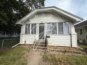 Building Photo - 1840 Brame Pl