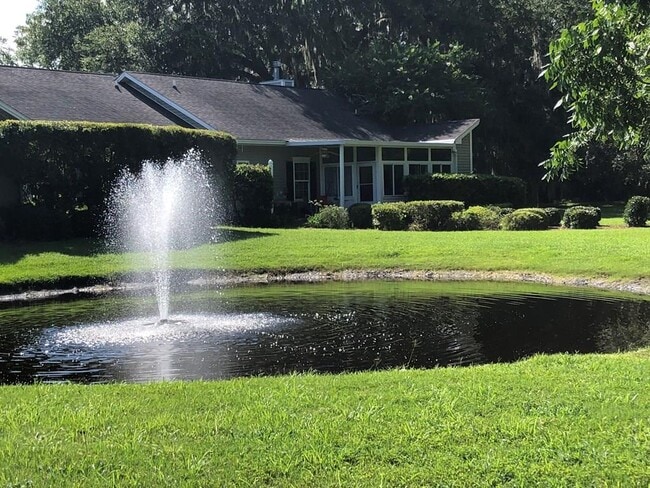 Building Photo - 26 White Oak Ct