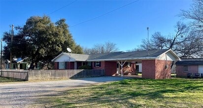 Building Photo - 216 Woodlawn Ave