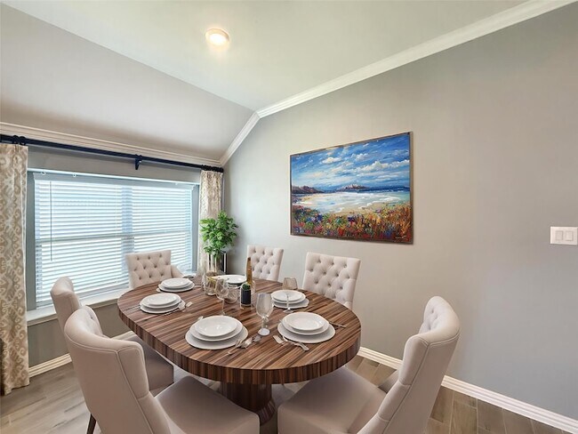 Foto del edificio - 6111 Gloucester Dr