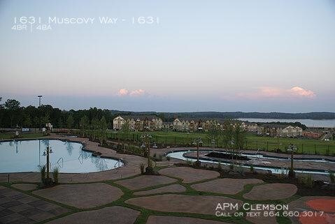 Foto del edificio - 4 bedroom in Seneca SC 29678