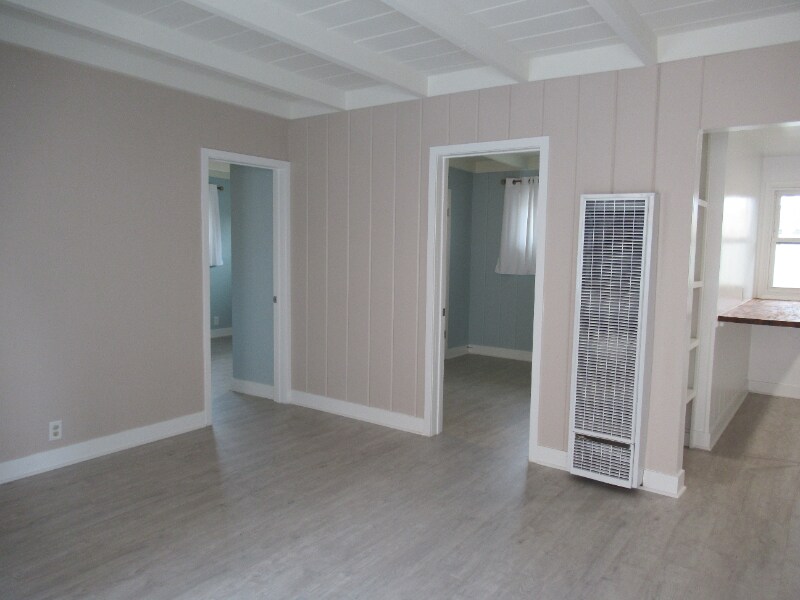 Building Photo - 1042 Bath Ln