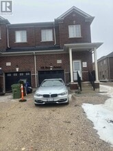 Building Photo - 118 Stocks Ave.