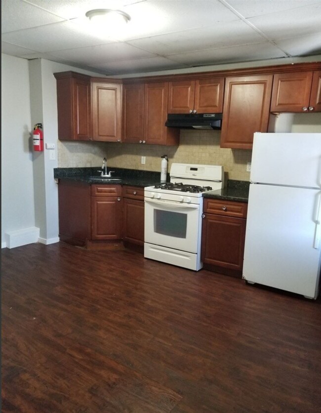 142 Mill St, Paterson, NJ 07501 Apartments in Paterson, NJ