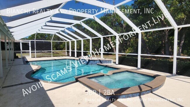 Foto del edificio - 3015 48th Ave Dr E