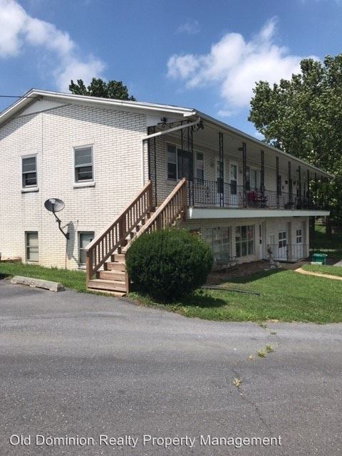Primary Photo - 25 Main St