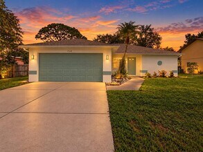 Building Photo - 732 Nectar Rd