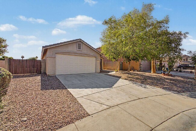 Building Photo - 14718 N 154th Ln