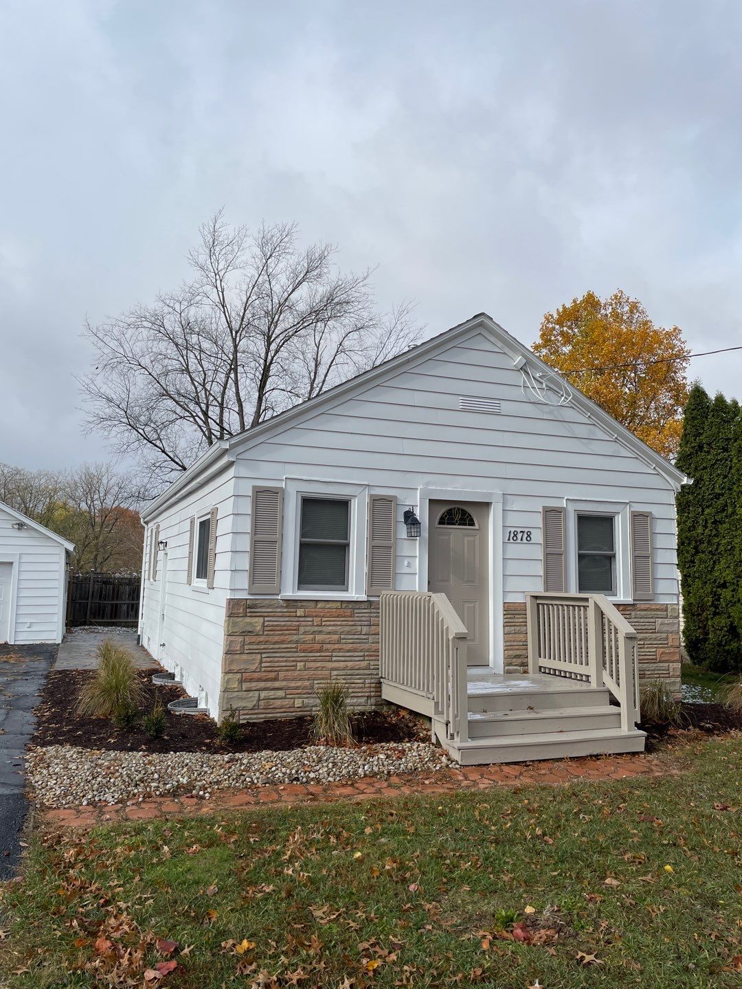 1878 Sequoia St Cuyahoga Falls, OH 44221 – photo 1