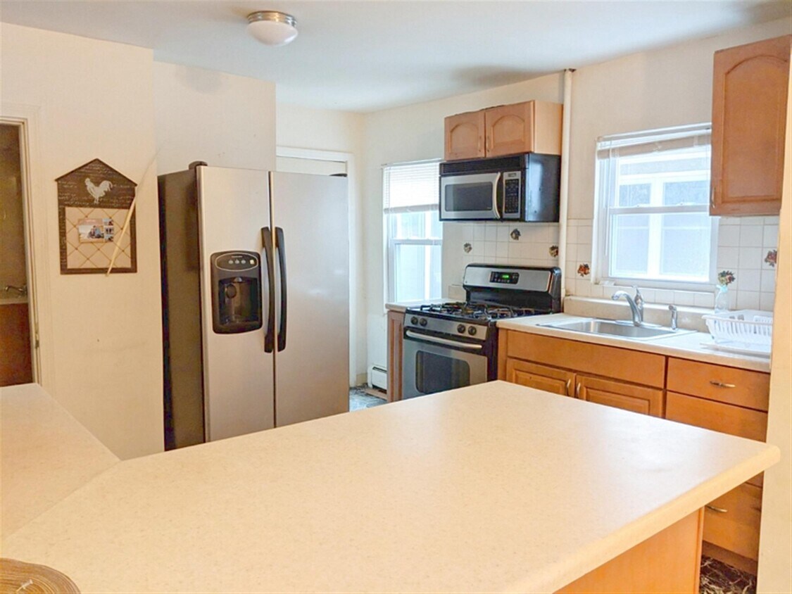 Foto principal - 741 Somerville Ave