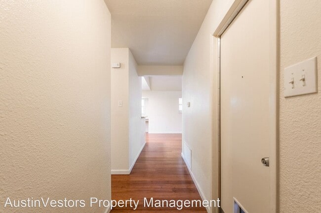 Building Photo - 3 br, 2 bath House - 1707 Remuda Circle