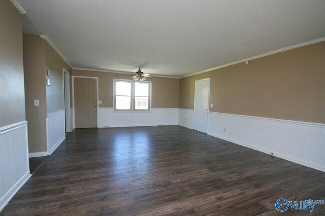 Building Photo - 6206 NW Angus Cir