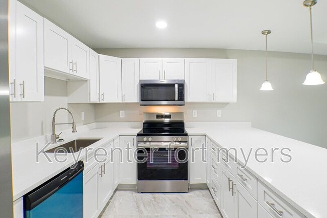 Foto del edificio - 2022 E 12th St