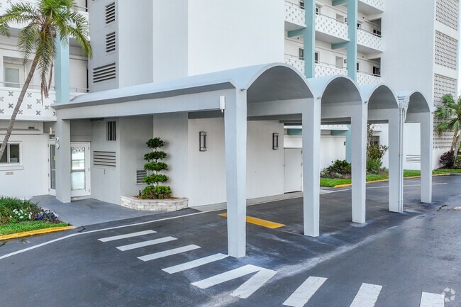 Entrance - Brightwaters Tower of Snell Isle