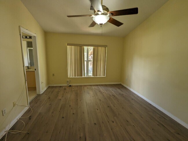 Foto del edificio - 129 Wakulla Springs Way