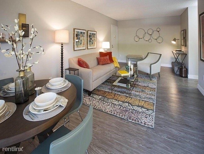 Foto del edificio - 1307 W Francisquito Ave