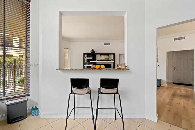 Foto del edificio - 3001 NE 185th St