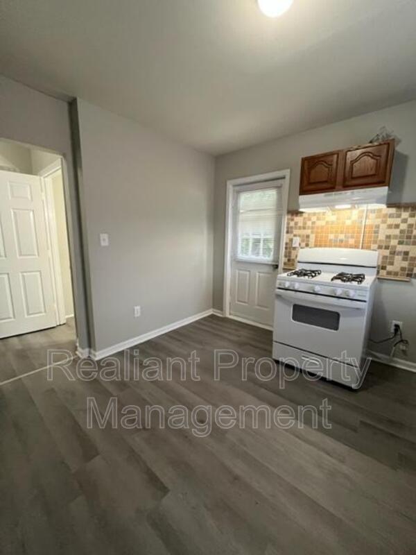 Foto del edificio - 710 E Chestnut St