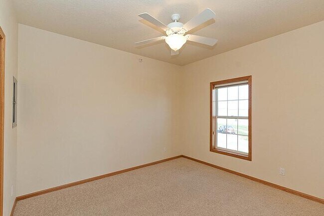 Foto del edificio - 4510 Twain Cir