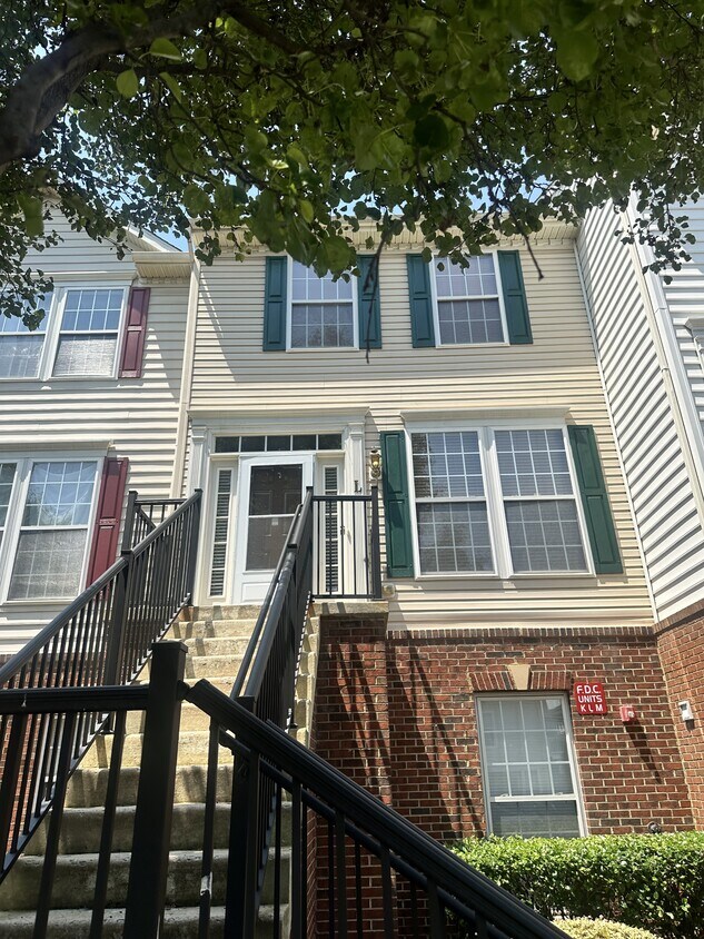 Foto principal - 5302 Talladega Ct