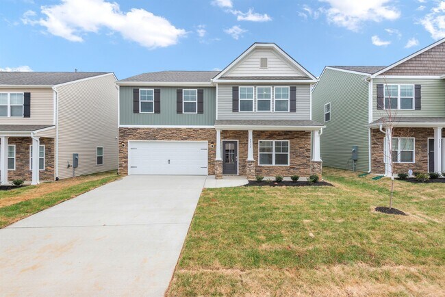 Building Photo - 5513 English Holly Wy