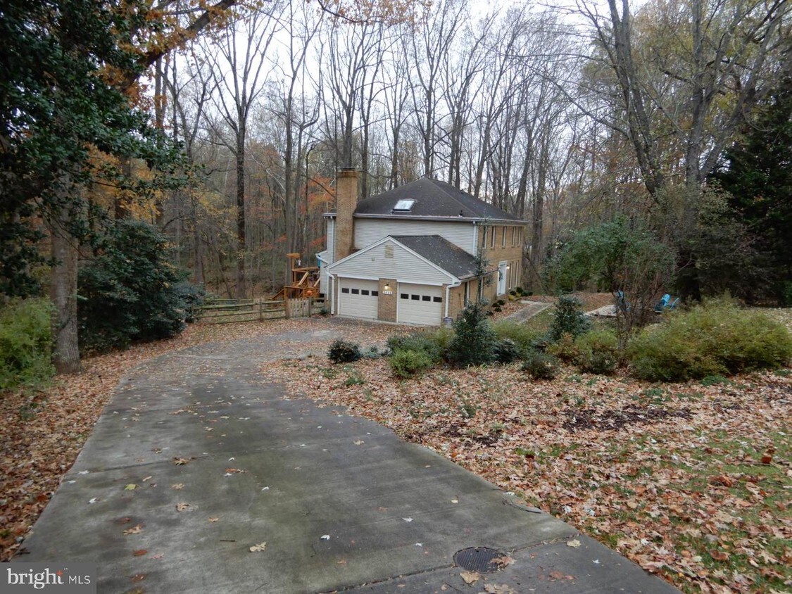 Primary Photo - 3428 Reedy Dr