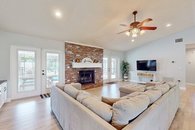 Foto del edificio - 5315 36th Ave Cir W