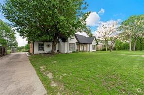 Building Photo - 5601 Burgundy Dr