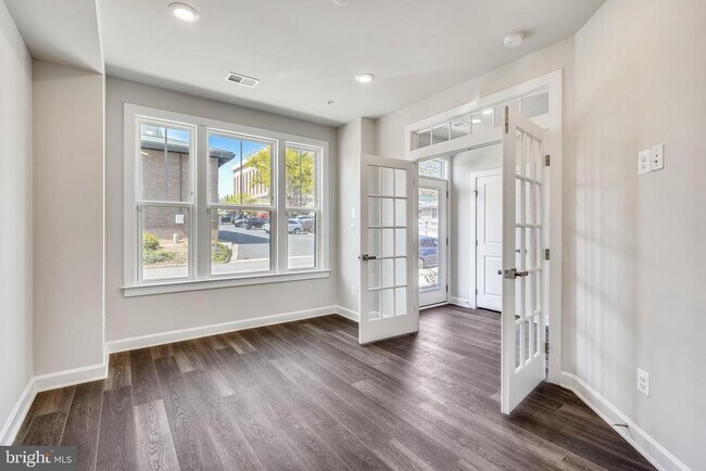 Foto del edificio - 103 Pleasant St NW