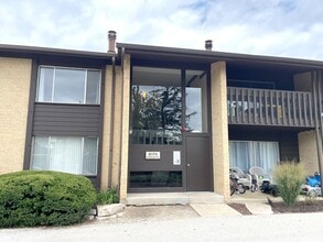 Building Photo - 6170 Knoll Ln Ct