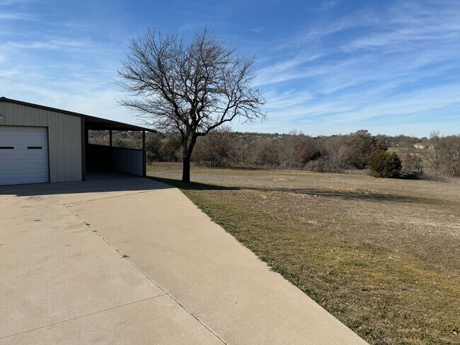 Building Photo - 4 Acres + METAL SHOP + Bonus ROOM
