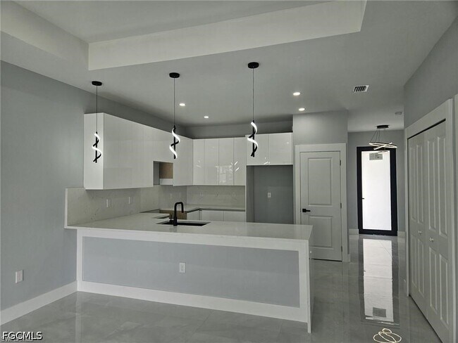 Foto del edificio - 388 Bell Blvd
