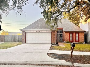 Building Photo - 13550 Quetzal Ln