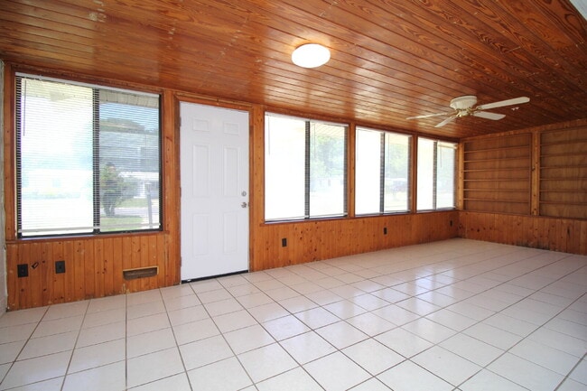 Building Photo - Flexible 3BR Home with Bonus Room, Covered Patio & Fully Fenced Yard