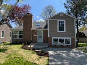 Building Photo - 251 N Schiller St