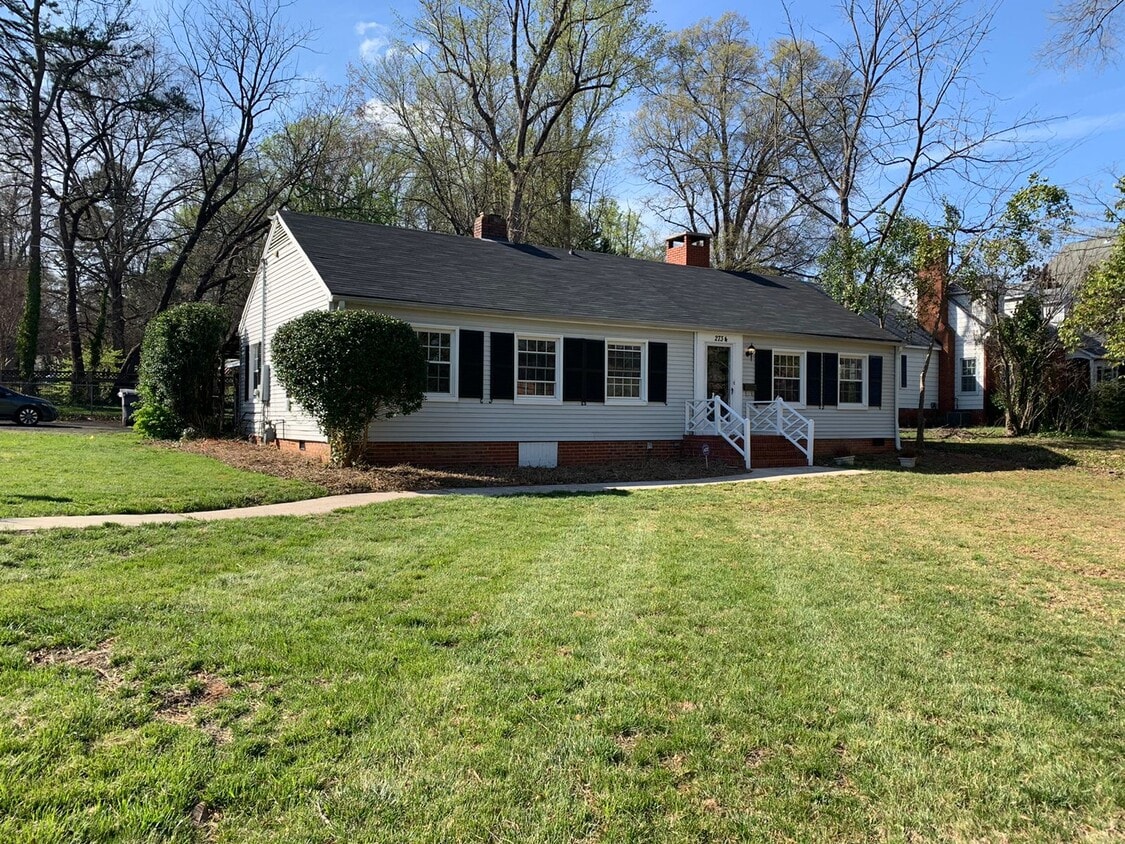 2734 Park Rd, Charlotte, NC 28209 House Rental in Charlotte, NC