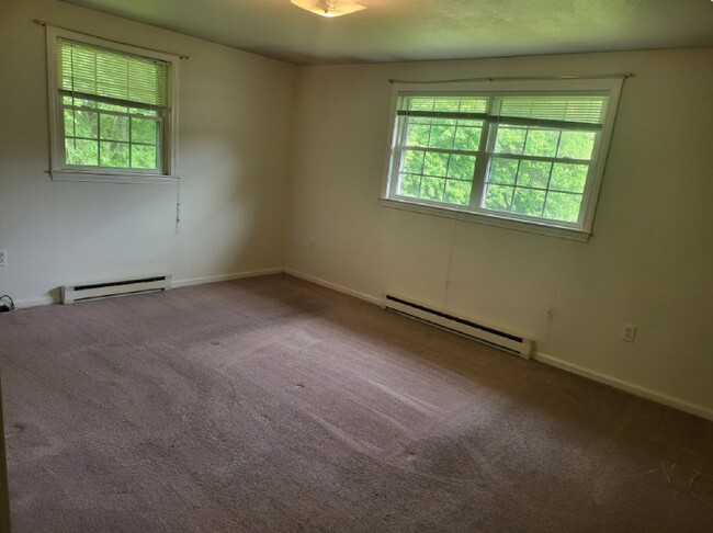 Large Bedroom 15 x 12 - 39 Pleasant St