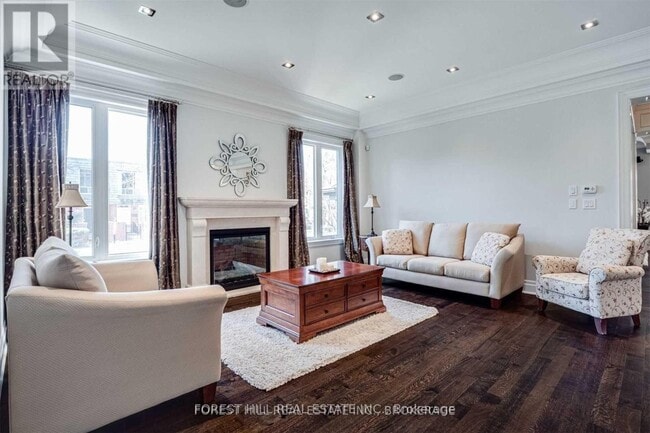 Building Photo - 42 Yorkminster Rd