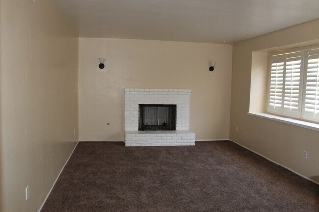 Foto del edificio - Cute Home in Bakersfield